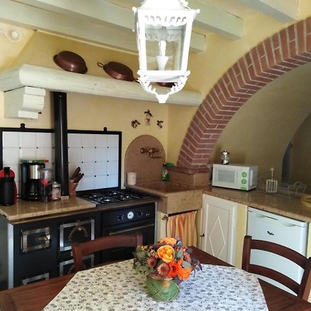 Casa Del Capitello Apartment คาปริโน เวโรเนเซ ภายนอก รูปภาพ