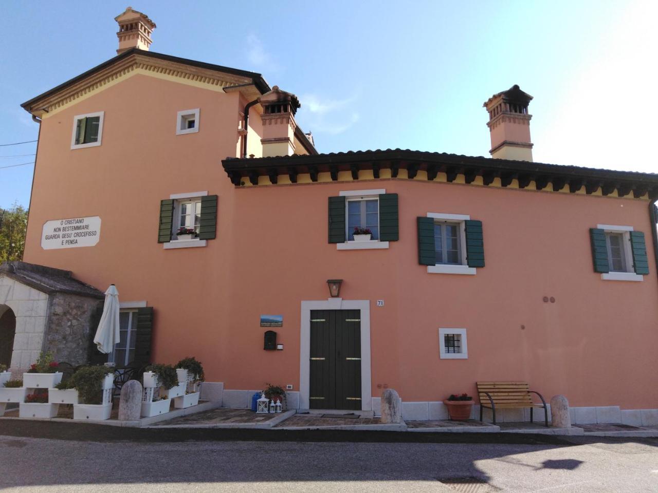 Casa Del Capitello Apartment คาปริโน เวโรเนเซ ภายนอก รูปภาพ